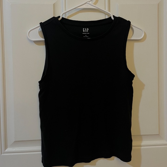 Modern Shell Tank Top Gap Black - Picture 4 of 5
